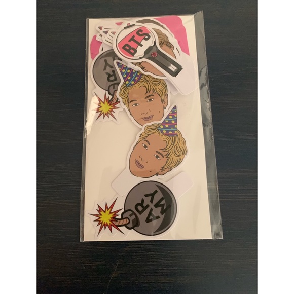 BTS Cupcake Toppers - Picture 3 of 4